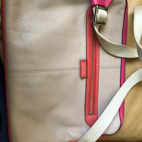 Coach bag for iPad - Picture 1 of 4